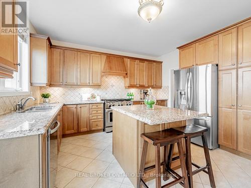 60 Impulse Circle, Brampton (Credit Valley), ON - Indoor Photo Showing Kitchen