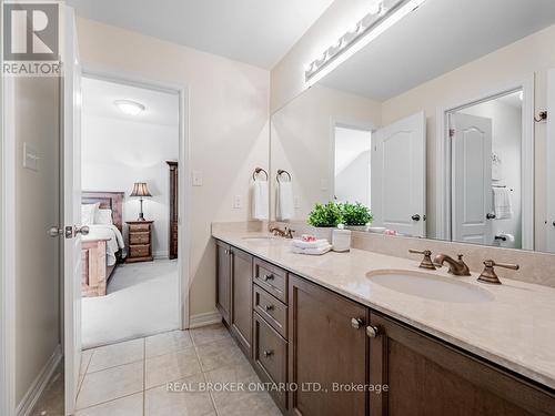 60 Impulse Circle, Brampton (Credit Valley), ON - Indoor Photo Showing Bathroom