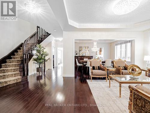 60 Impulse Circle, Brampton (Credit Valley), ON - Indoor Photo Showing Living Room