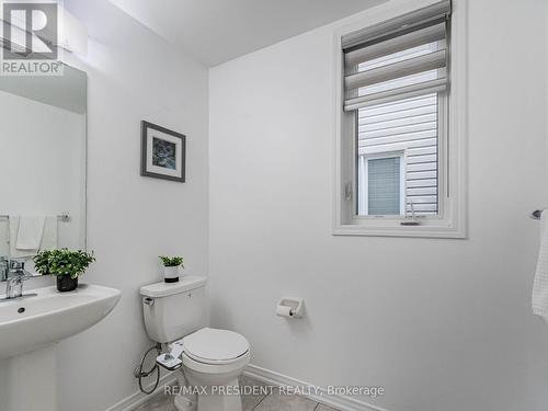 161 Munro Circle E, Brantford, ON - Indoor Photo Showing Bathroom