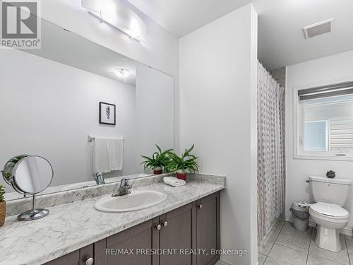 161 Munro Circle E, Brantford, ON - Indoor Photo Showing Bathroom