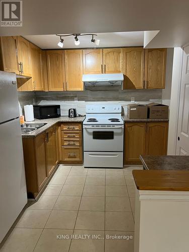 81 Turquoise Crescent, Brampton (Bram East), ON - Indoor Photo Showing Kitchen With Double Sink