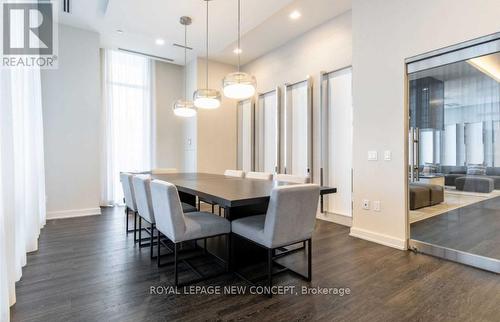 404 - 5180 Yonge Street, Toronto (Willowdale West), ON - Indoor Photo Showing Dining Room