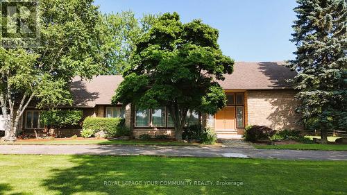 879 Smith Road, Hamilton (Ancaster), ON - Outdoor