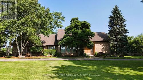 879 Smith Road, Hamilton (Ancaster), ON - Outdoor