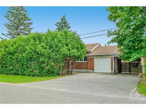 1133 Normandy Crescent, Ottawa, ON 