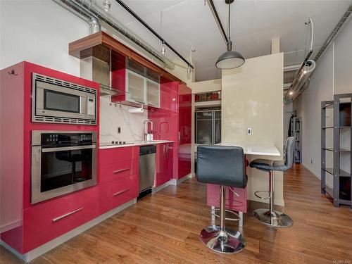 436-1029 View St, Victoria, BC - Indoor Photo Showing Kitchen