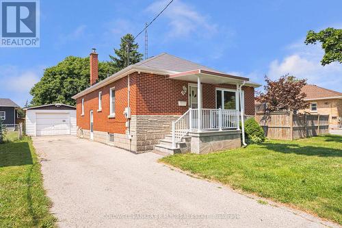 34 Simpson Avenue, Clarington (Bowmanville), ON - Outdoor With Deck Patio Veranda