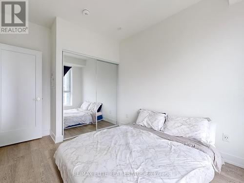 3532 - 5 Mabelle Avenue, Toronto (Islington-City Centre West), ON - Indoor Photo Showing Bedroom