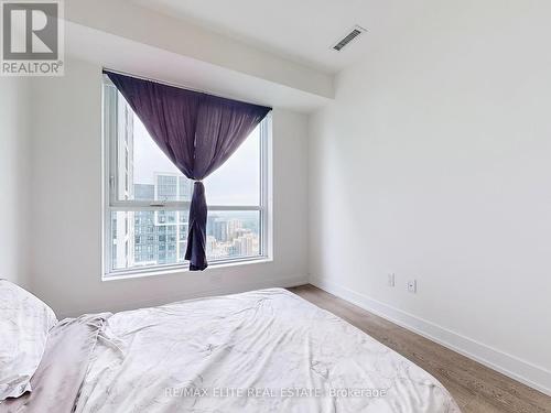 3532 - 5 Mabelle Avenue, Toronto (Islington-City Centre West), ON - Indoor Photo Showing Bedroom