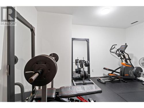 421 21 Street Se, Salmon Arm, BC - Indoor Photo Showing Gym Room