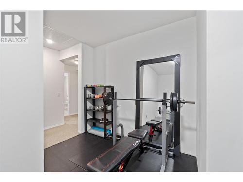 421 21 Street Se, Salmon Arm, BC - Indoor Photo Showing Gym Room