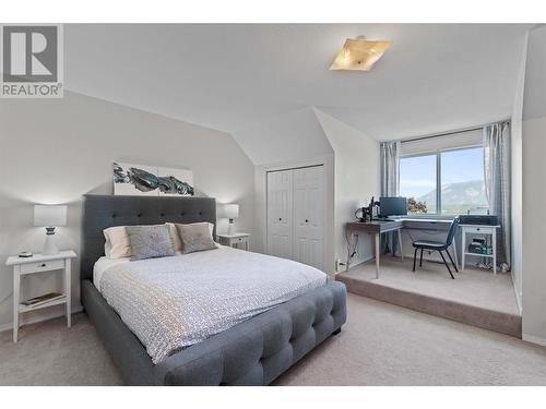 421 21 Street Se, Salmon Arm, BC - Indoor Photo Showing Bedroom