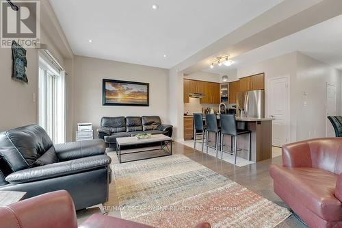 162 Westbank Trail, Hamilton (Stoney Creek Mountain), ON - Indoor Photo Showing Living Room