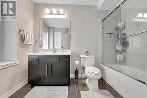 162 Westbank Trail, Hamilton (Stoney Creek Mountain), ON - Indoor Photo Showing Bathroom