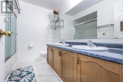 82 - 100 Brickyard Way, Brampton (Brampton North), ON - Indoor Photo Showing Bathroom