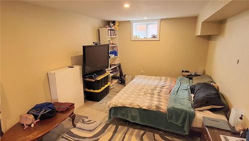 384 Talbot Street, Hamilton, ON - Indoor Photo Showing Other Room