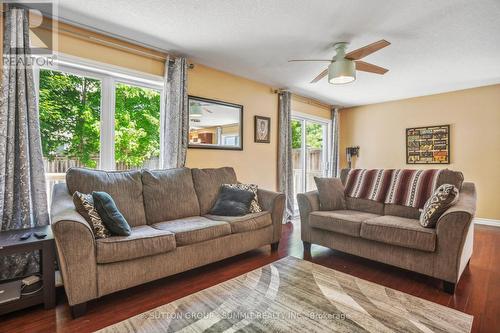 1920 Purcell Drive, London, ON - Indoor Photo Showing Living Room