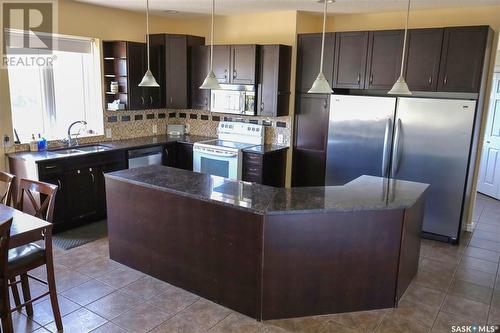 Victor Rd & Clarence Ave Acreage, Corman Park Rm No. 344, SK - Indoor Photo Showing Kitchen With Double Sink