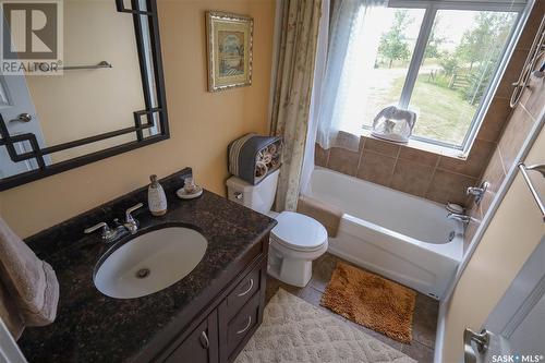 Victor Rd & Clarence Ave Acreage, Corman Park Rm No. 344, SK - Indoor Photo Showing Bathroom