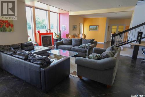 Victor Rd & Clarence Ave Acreage, Corman Park Rm No. 344, SK - Indoor Photo Showing Living Room With Fireplace