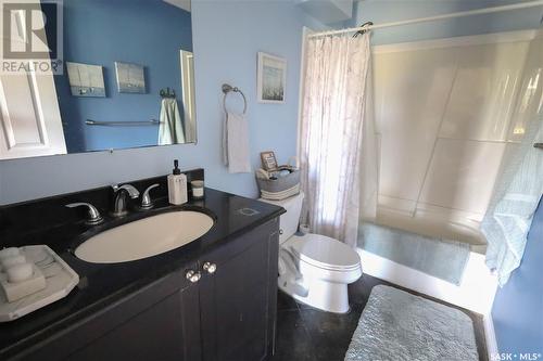 Victor Rd & Clarence Ave Acreage, Corman Park Rm No. 344, SK - Indoor Photo Showing Bathroom