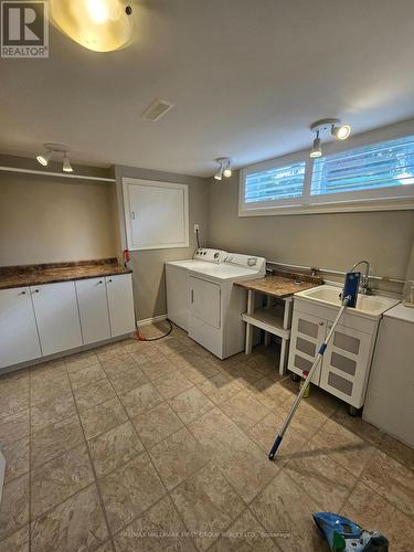 1082 Ronlea Avenue, Oshawa (Donevan), ON - Indoor Photo Showing Laundry Room