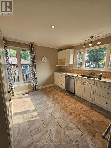 1082 Ronlea Avenue, Oshawa (Donevan), ON - Indoor Photo Showing Kitchen With Double Sink