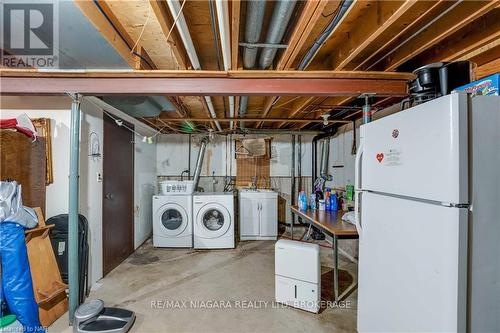 6216 Eldorado Avenue, Niagara Falls, ON - Indoor Photo Showing Laundry Room