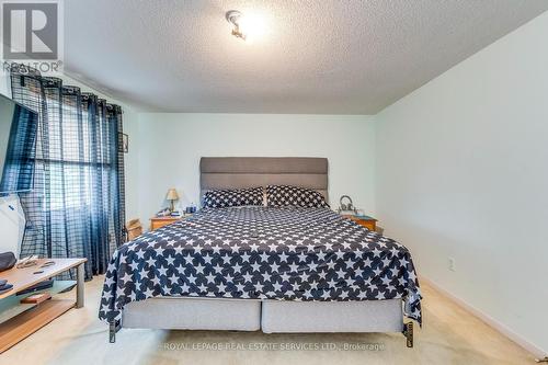 104 Cutters Crescent, Brampton (Fletcher'S West), ON - Indoor Photo Showing Bedroom