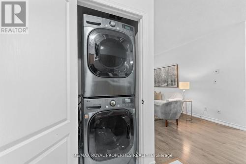 119 - 1496 Victoria Park Avenue, Toronto (Victoria Village), ON - Indoor Photo Showing Laundry Room