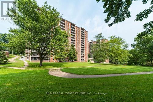 406 - 1966 Main Street W, Hamilton (Ainslie Wood), ON - Outdoor