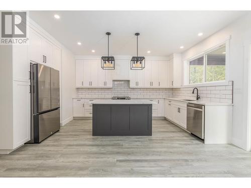 1390 21 Street Ne Lot# 12, Salmon Arm, BC - Indoor Photo Showing Kitchen With Upgraded Kitchen