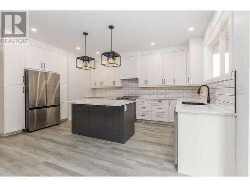 1390 21 Street Ne Lot# 12, Salmon Arm, BC - Indoor Photo Showing Kitchen With Upgraded Kitchen