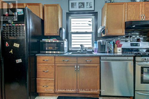 55 St George Street, St. Thomas, ON - Indoor Photo Showing Kitchen