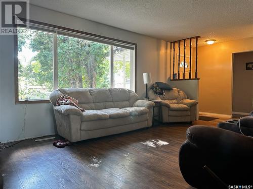 8911 Gregory Drive, North Battleford, SK - Indoor Photo Showing Living Room