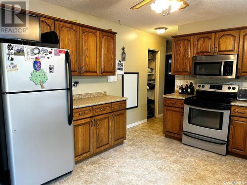 8911 Gregory Drive, North Battleford, SK - Indoor Photo Showing Kitchen