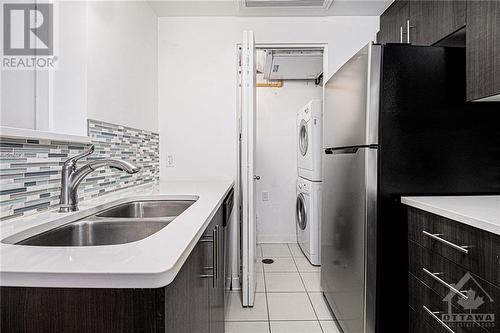 In-suite Laundry - 458C King Edward Avenue, Ottawa, ON - Indoor Photo Showing Kitchen With Double Sink