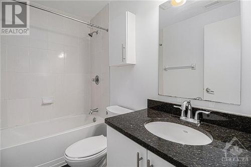 Master Ensuite - 458C King Edward Avenue, Ottawa, ON - Indoor Photo Showing Bathroom