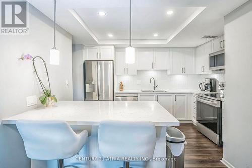 1009 - 5 Old Sheppard Avenue, Toronto (Pleasant View), ON - Indoor Photo Showing Kitchen With Stainless Steel Kitchen With Double Sink With Upgraded Kitchen