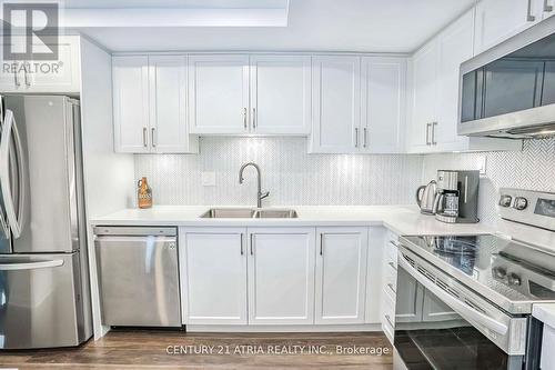 1009 - 5 Old Sheppard Avenue, Toronto (Pleasant View), ON - Indoor Photo Showing Kitchen With Stainless Steel Kitchen With Double Sink With Upgraded Kitchen