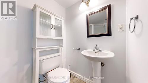 26 Marshview Avenue, Aurora (Bayview Northeast), ON - Indoor Photo Showing Bathroom