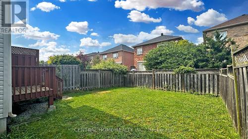 26 Marshview Avenue, Aurora (Bayview Northeast), ON - Outdoor