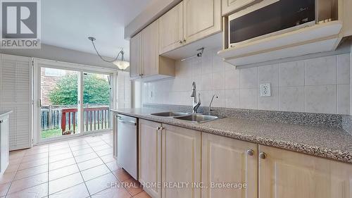 26 Marshview Avenue, Aurora (Bayview Northeast), ON - Indoor Photo Showing Kitchen With Double Sink