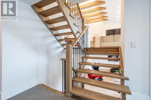 675 Scenic Drive, Hamilton (Westcliffe), ON - Indoor Photo Showing Other Room