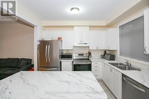 70 Tundra Road, Caledon (Caledon East), ON - Indoor Photo Showing Kitchen With Stainless Steel Kitchen With Double Sink