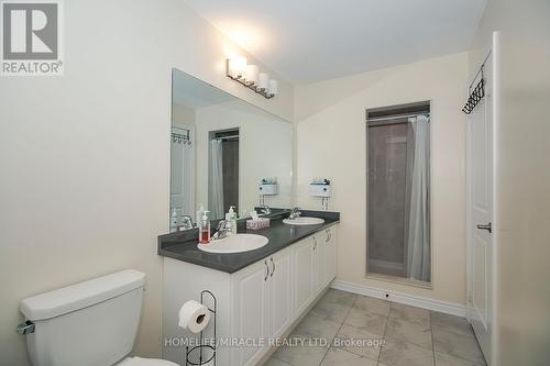 70 Tundra Road, Caledon (Caledon East), ON - Indoor Photo Showing Bathroom