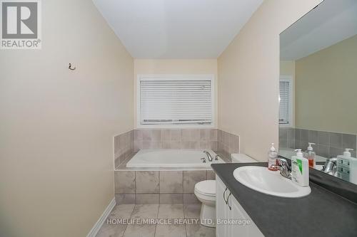 70 Tundra Road, Caledon (Caledon East), ON - Indoor Photo Showing Bathroom