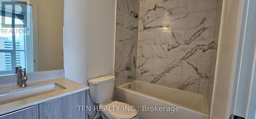 1105 - 36 Forest Manor Road, Toronto (Henry Farm), ON - Indoor Photo Showing Bathroom