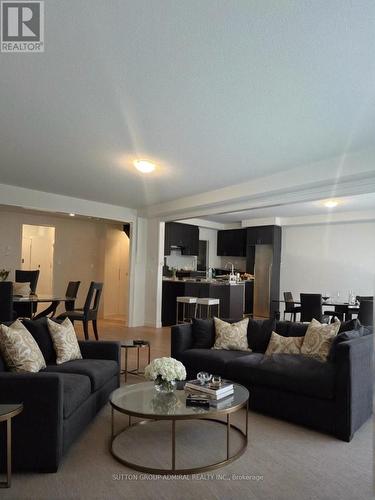 53 Shepherd Drive, Barrie (Painswick South), ON - Indoor Photo Showing Living Room